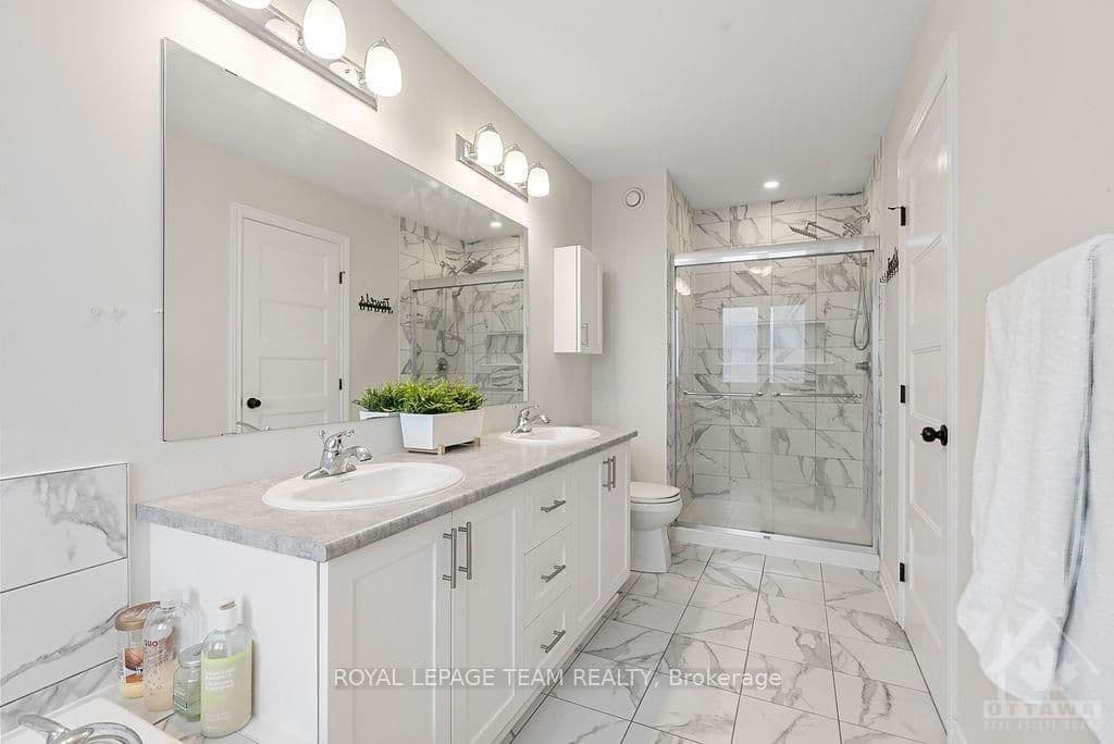 807 MIIKANA Road photo 17