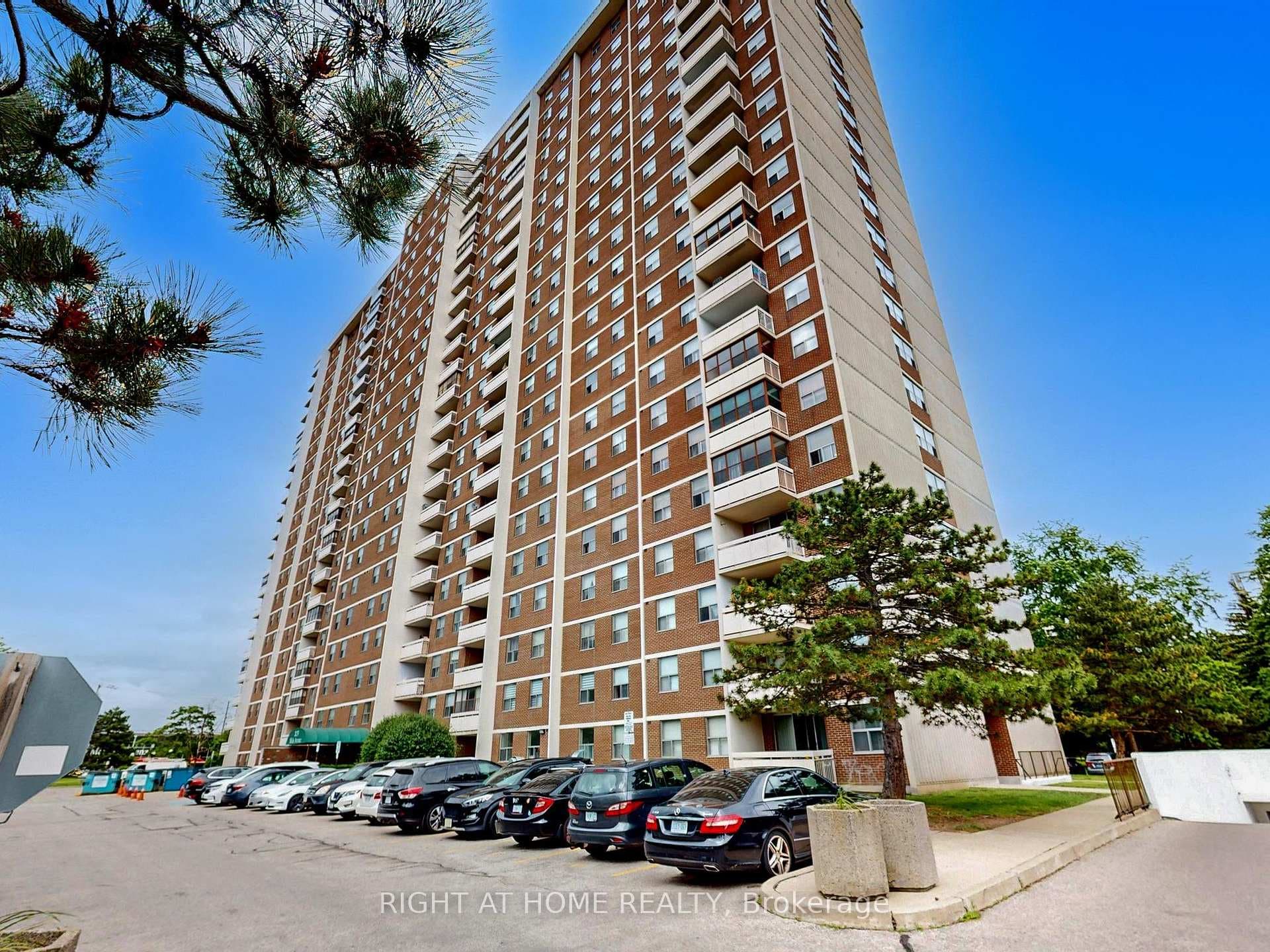 205 Hilda Avenue Unit 304 photo 2