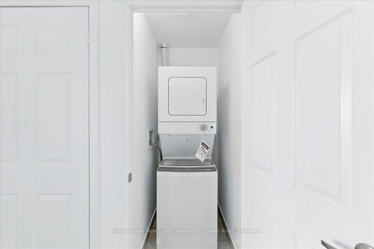 208 Enfield Place Unit 3701 photo 24
