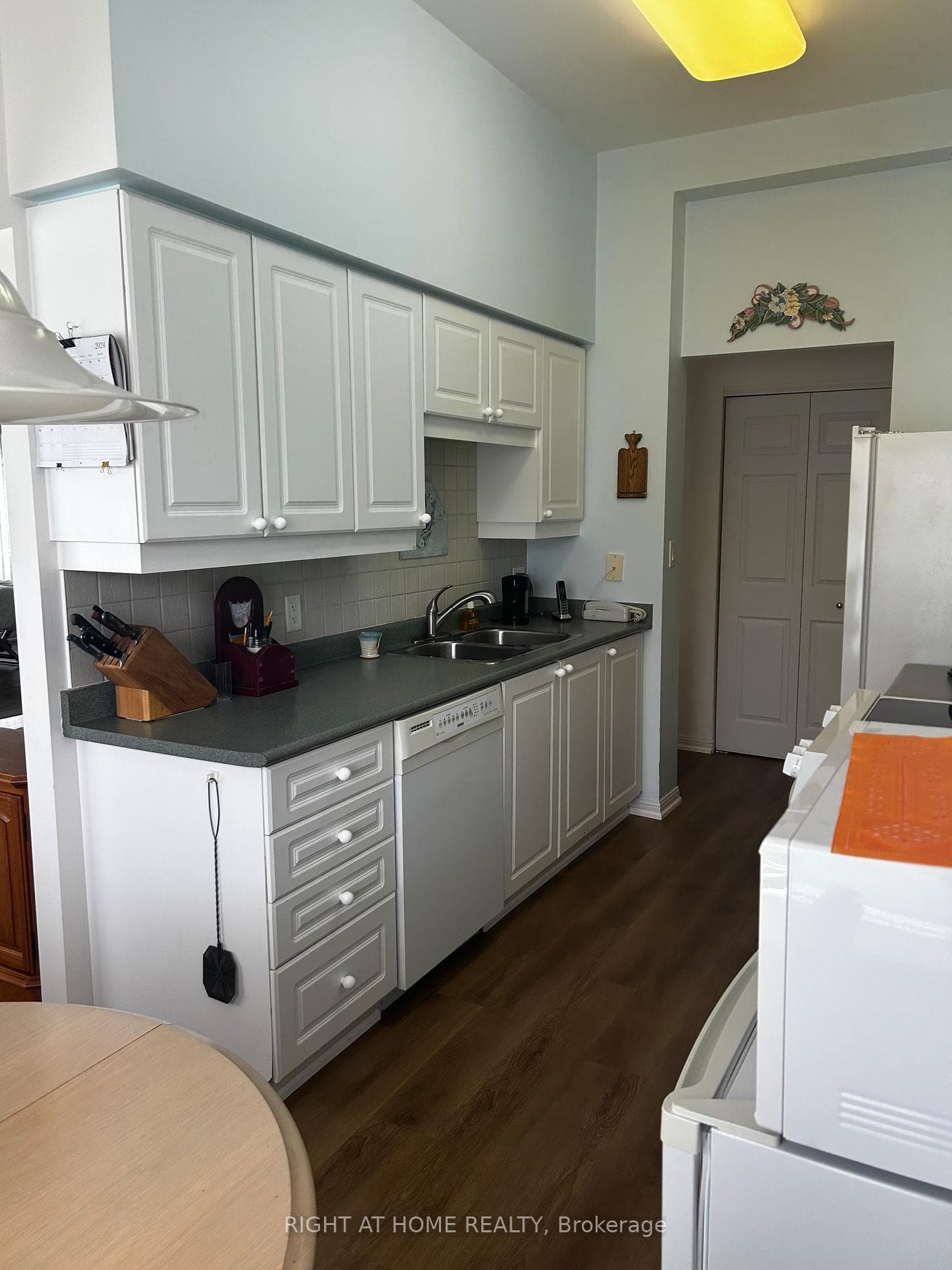 90 Dean Avenue Unit 104 photo 28