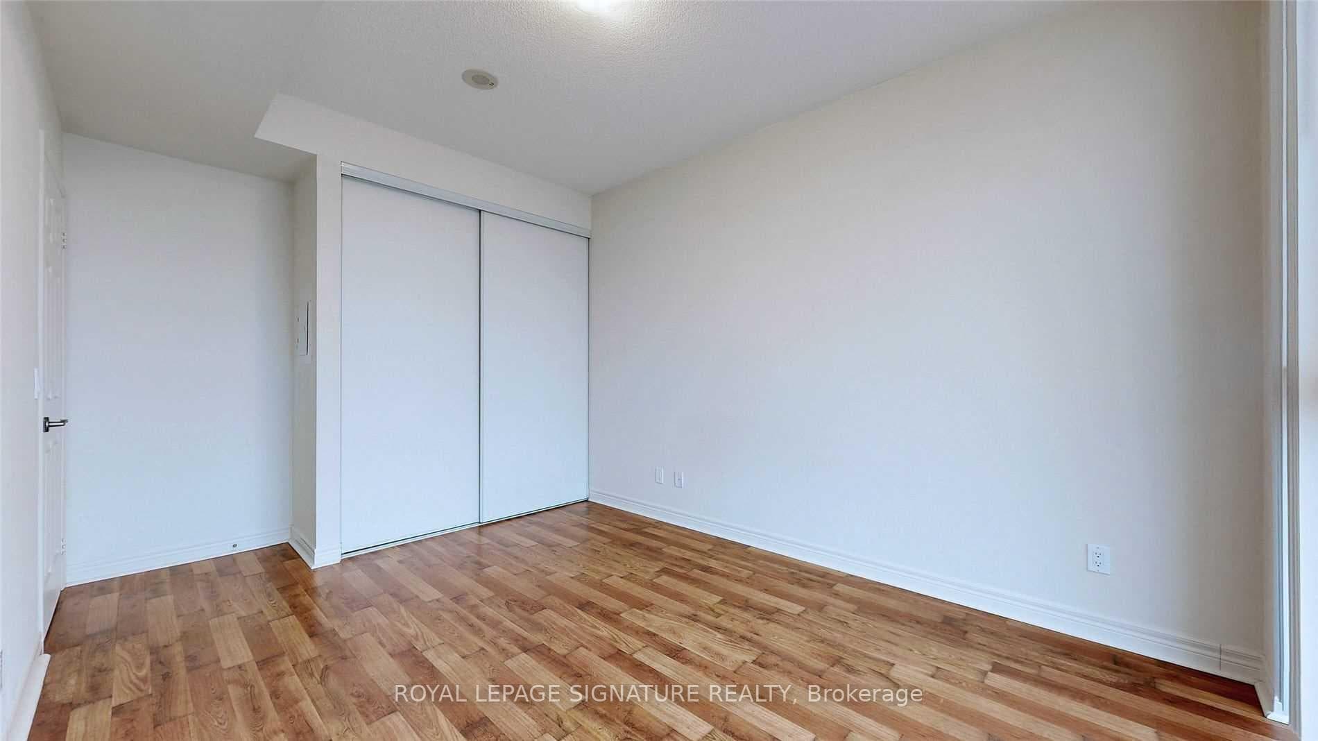 339 Rathburn Road Unit 2202 photo 23