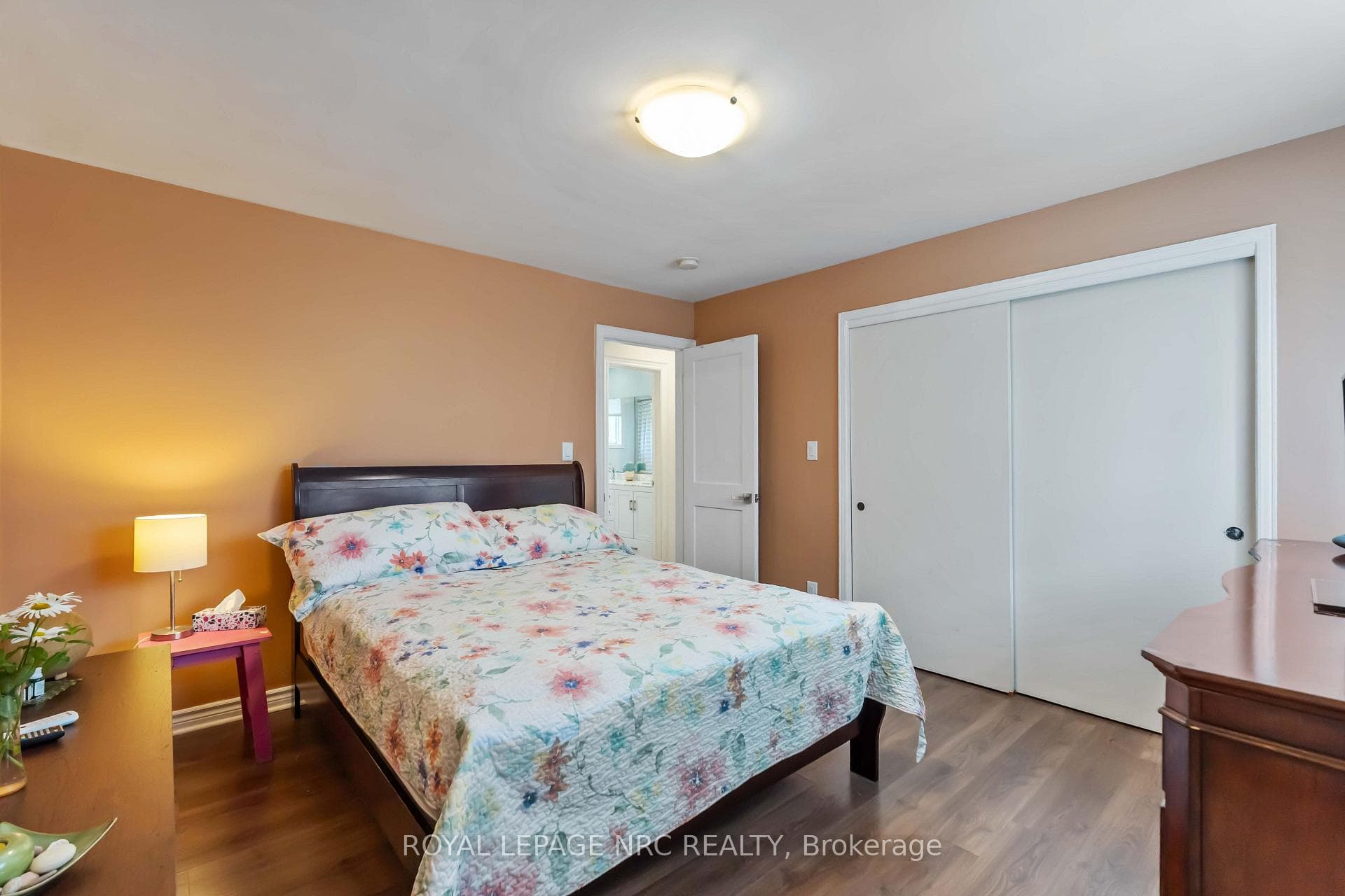 25 St George Court photo 29