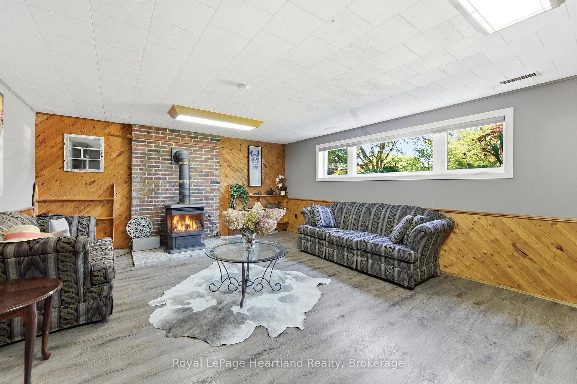 235 Hincks Street photo 23