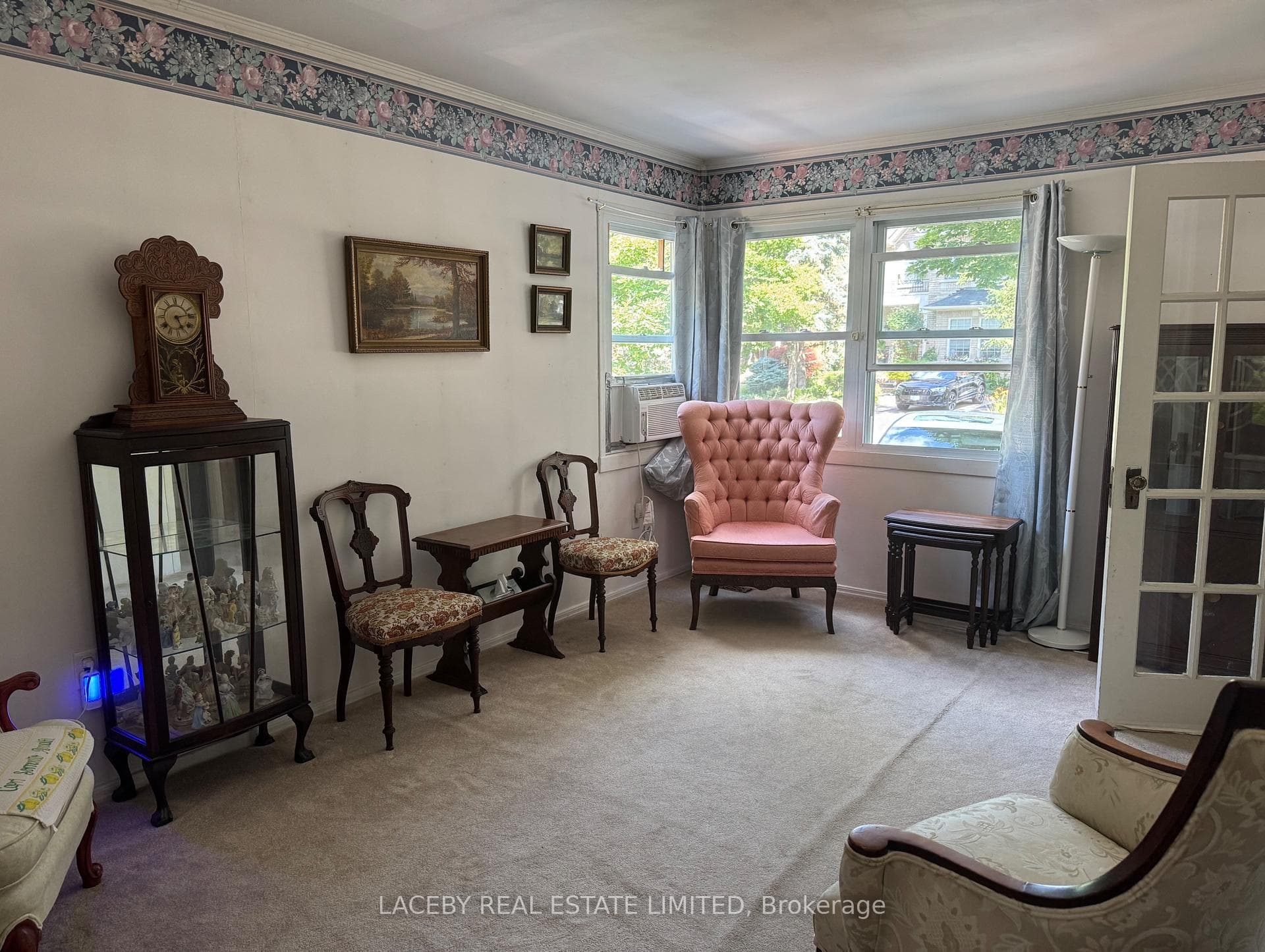 82 Mill Street photo 5