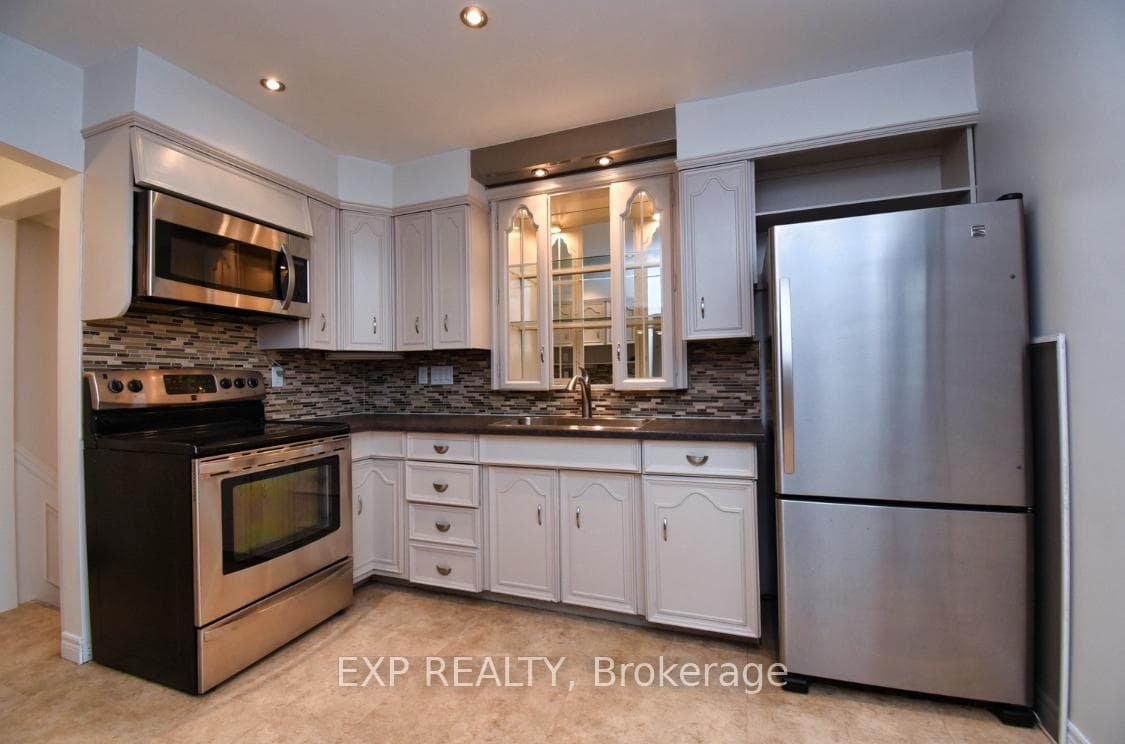 80 Maclennan Avenue photo 3