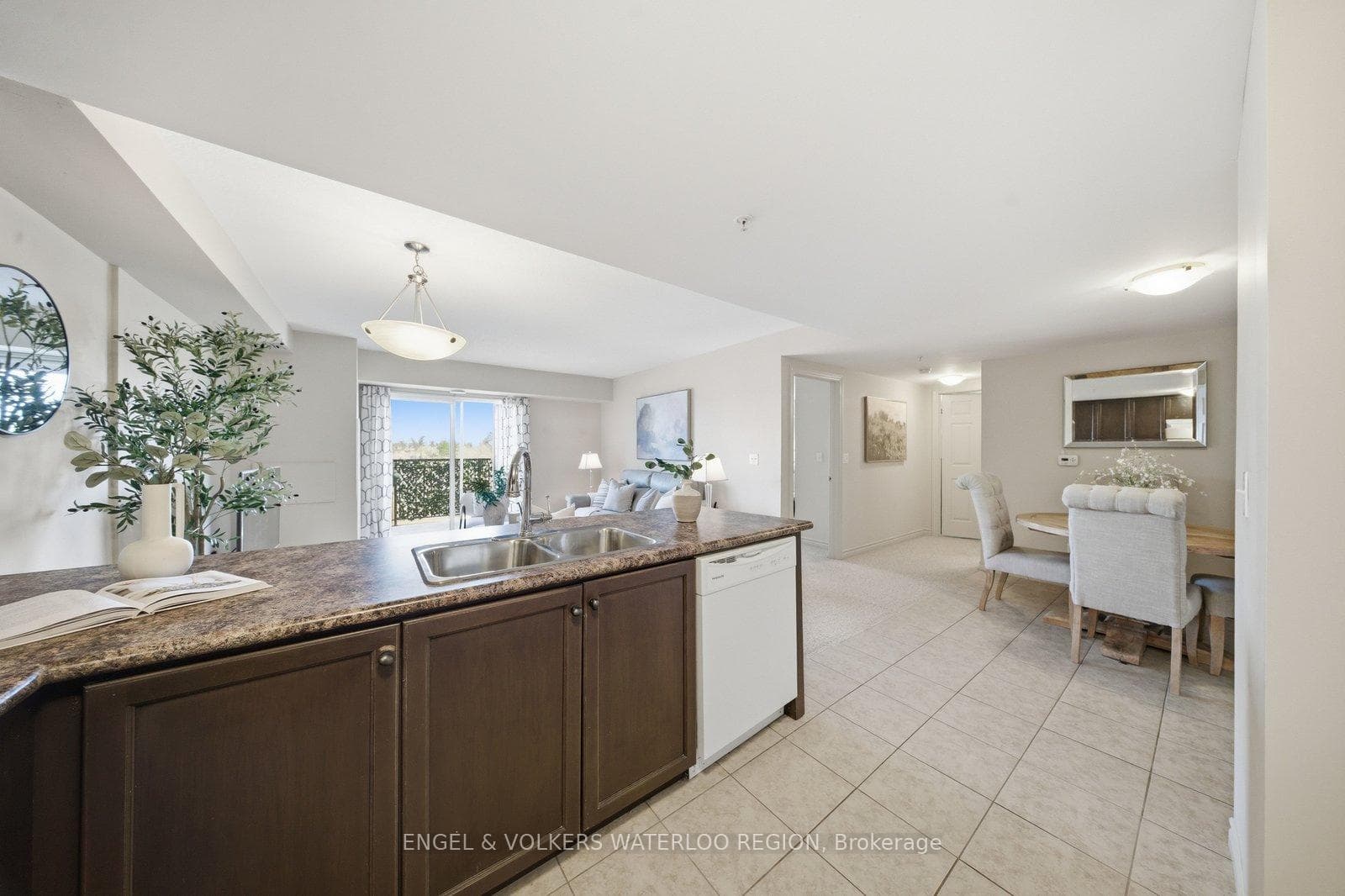 505 Margaret Street Unit 408 photo 13