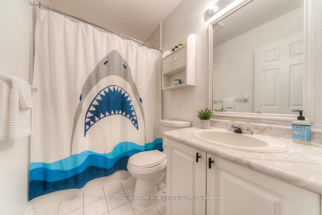 1335 Guelph Line Unit 6 photo 18