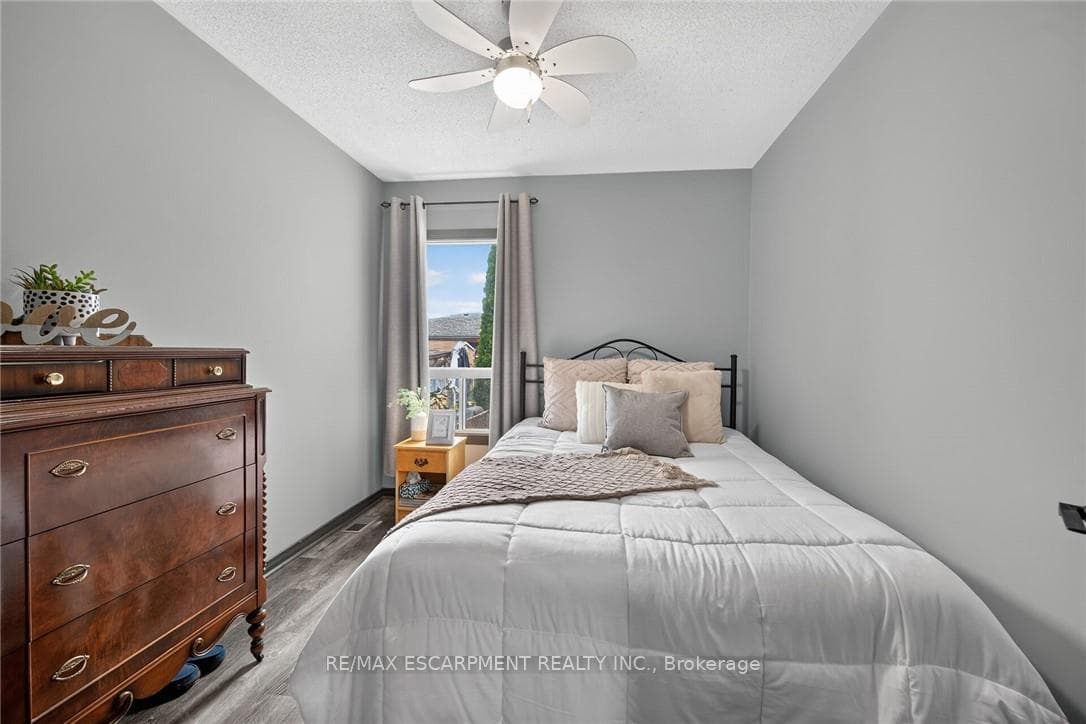 184 London Street photo 16