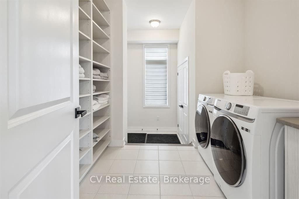 125 Stoneleigh Drive photo 15