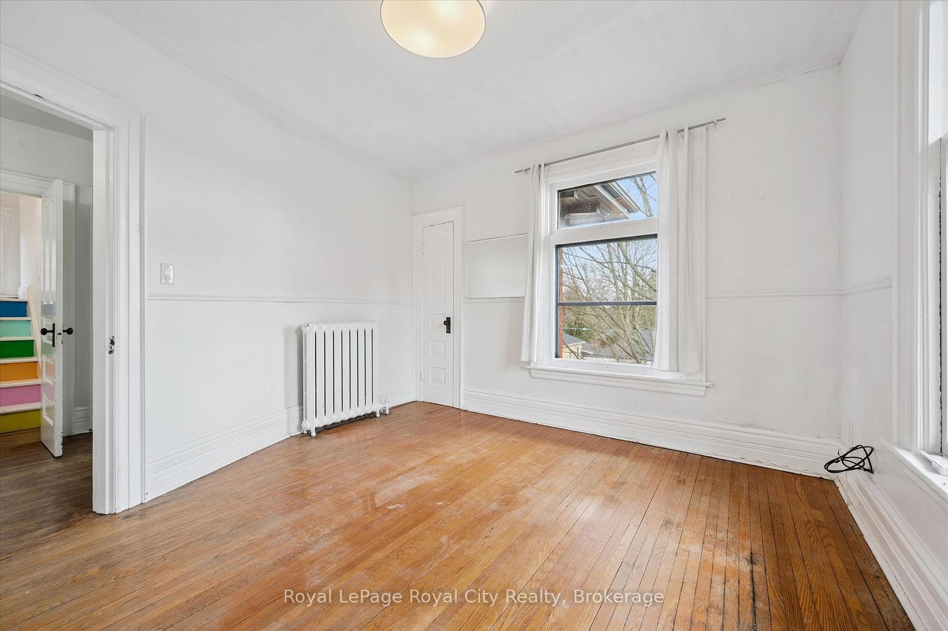 467 Woolwich Street Unit Upper photo 17
