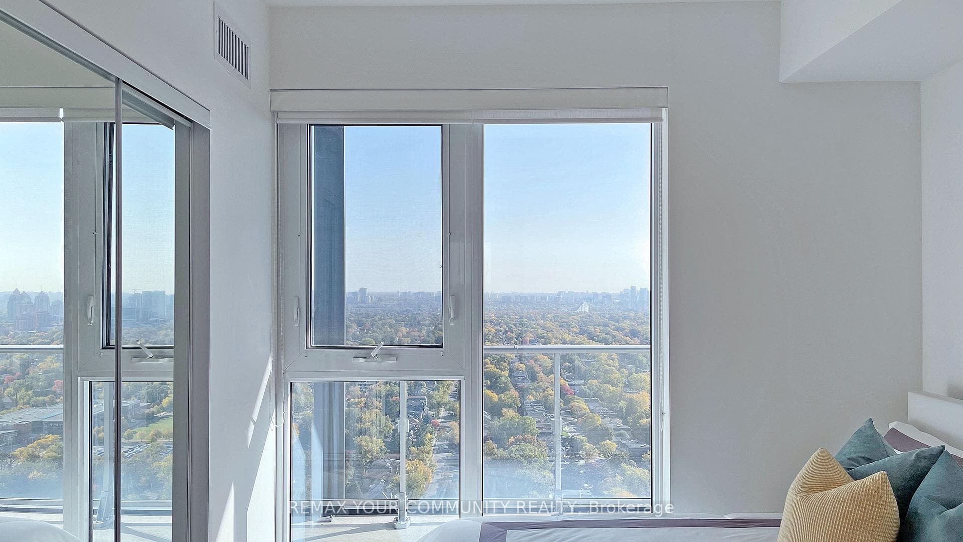 5180 Yonge Street Unit 3305 photo 19