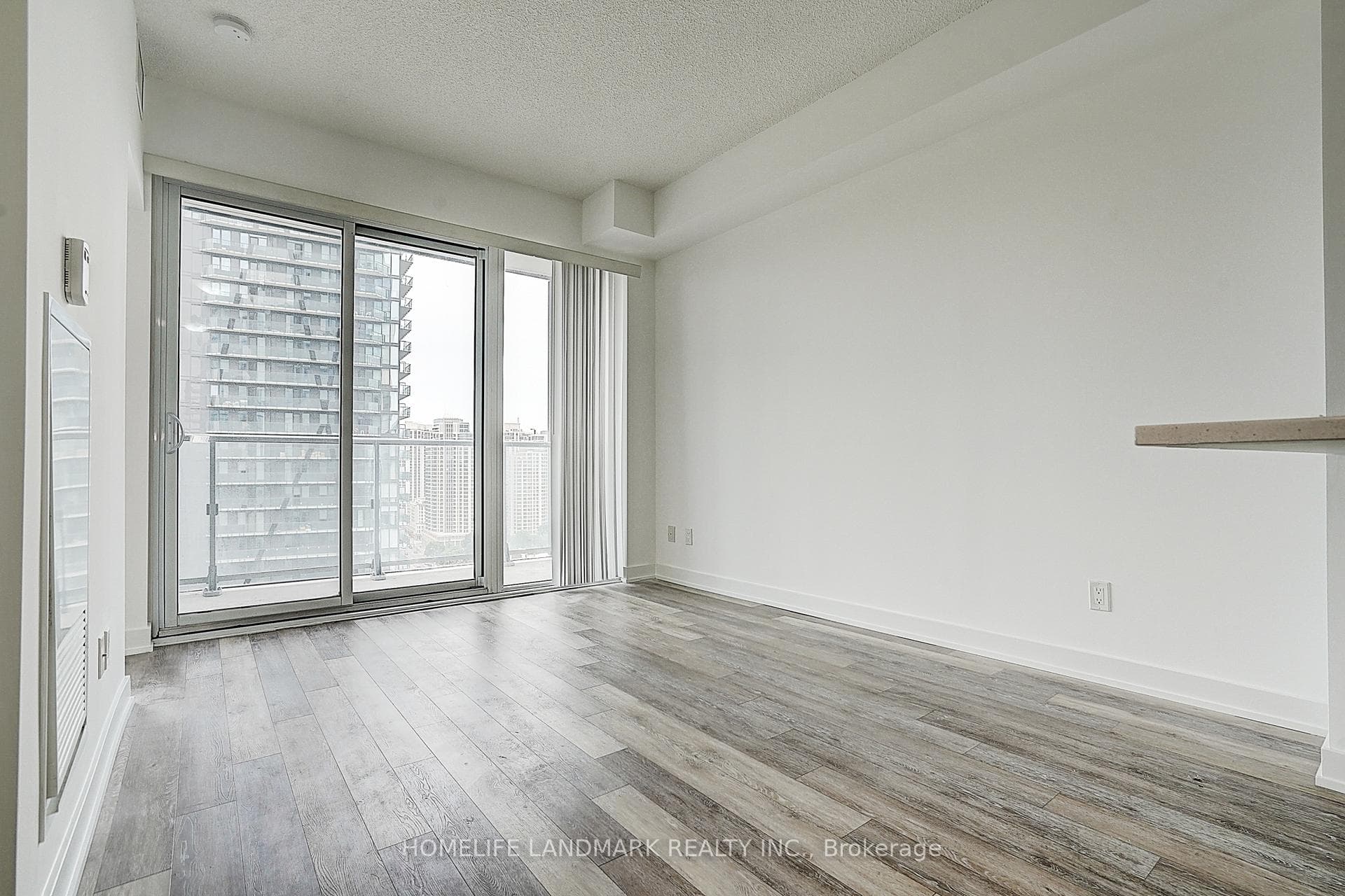 5180 Yonge Street Unit 2002 photo 14