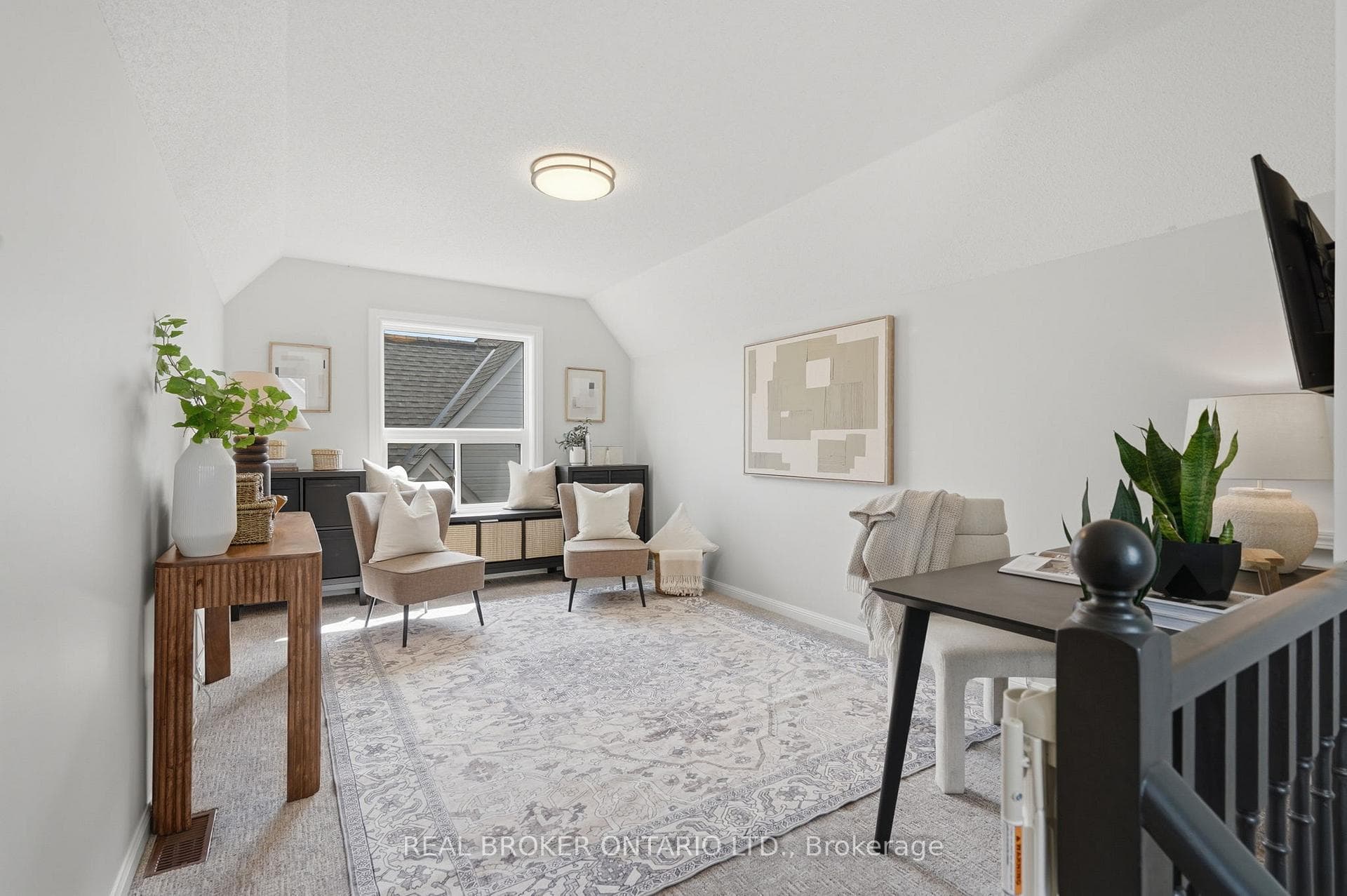 92 Mainprize Crescent photo 38