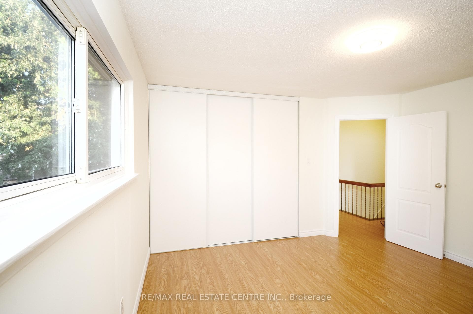 7 Lacewood Crescent photo 11