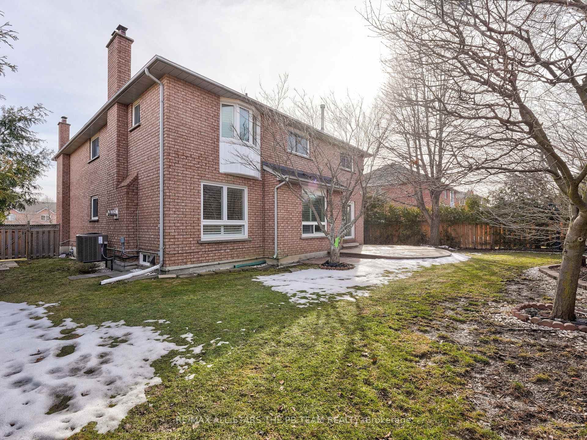 2227 Rodick Road photo 37