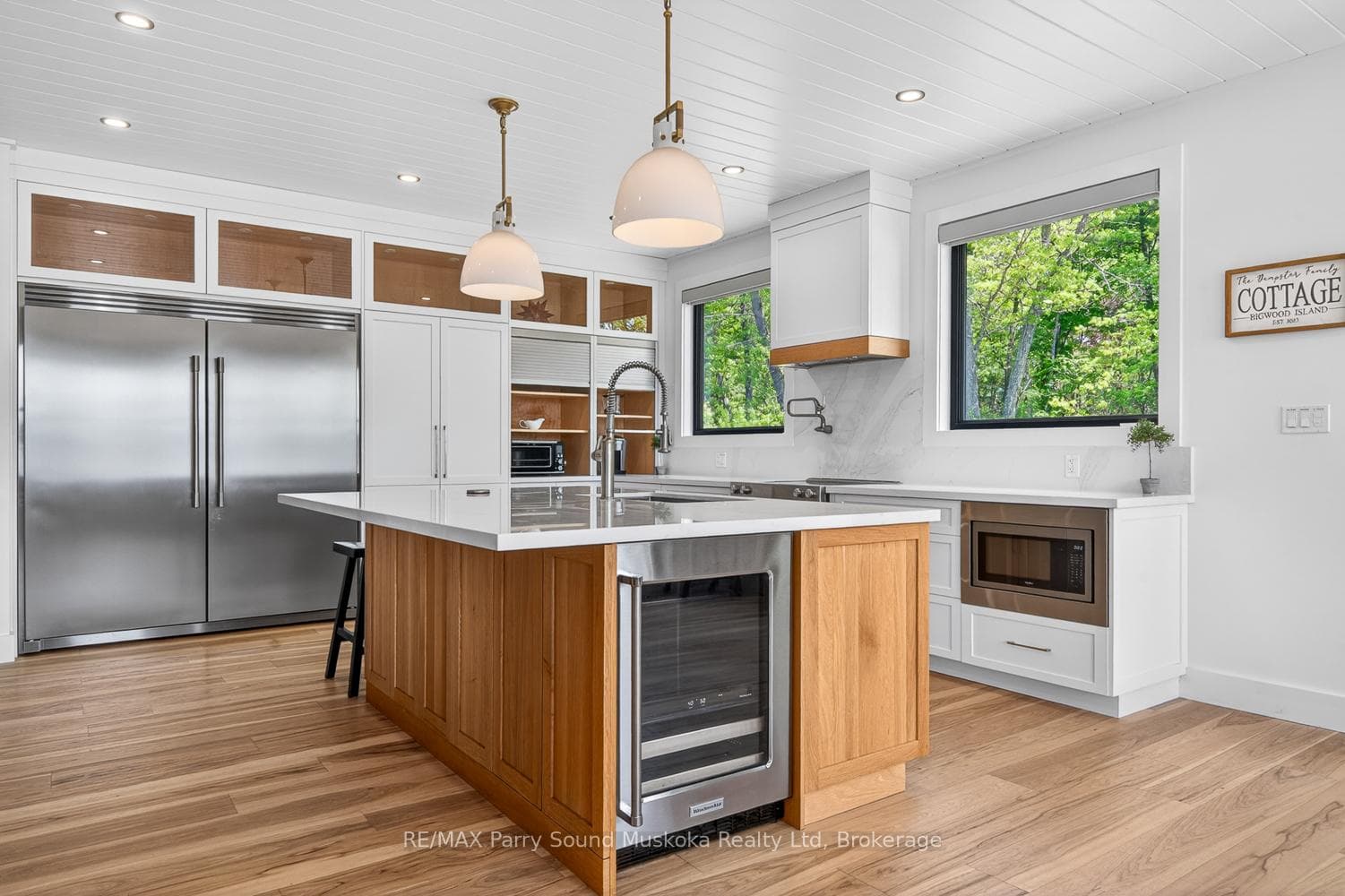 32 A11 Island photo 22