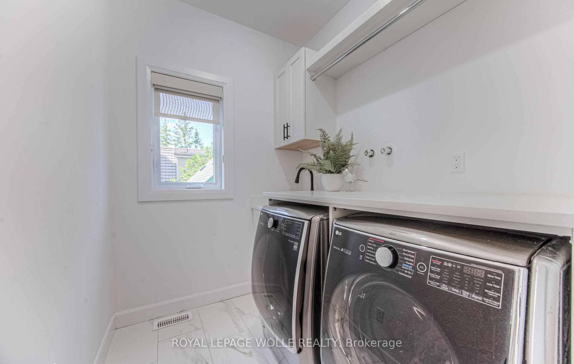 47 Dunbar Road photo 18
