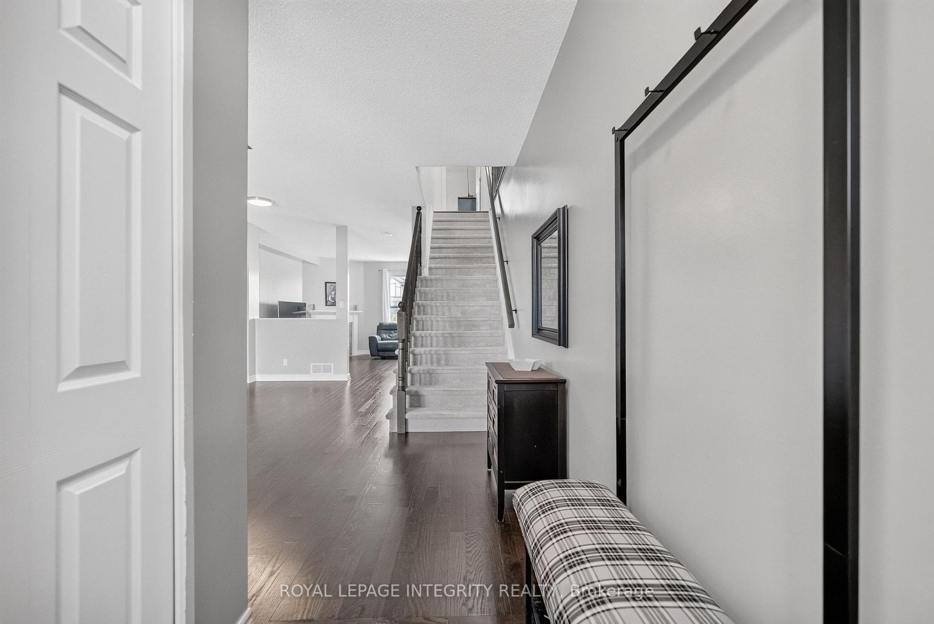 129 Dorina Sarazin Crescent photo 5