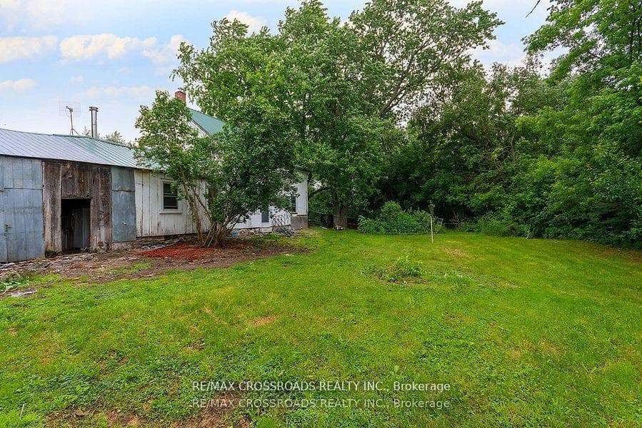 2300 Rosebank Road photo 11