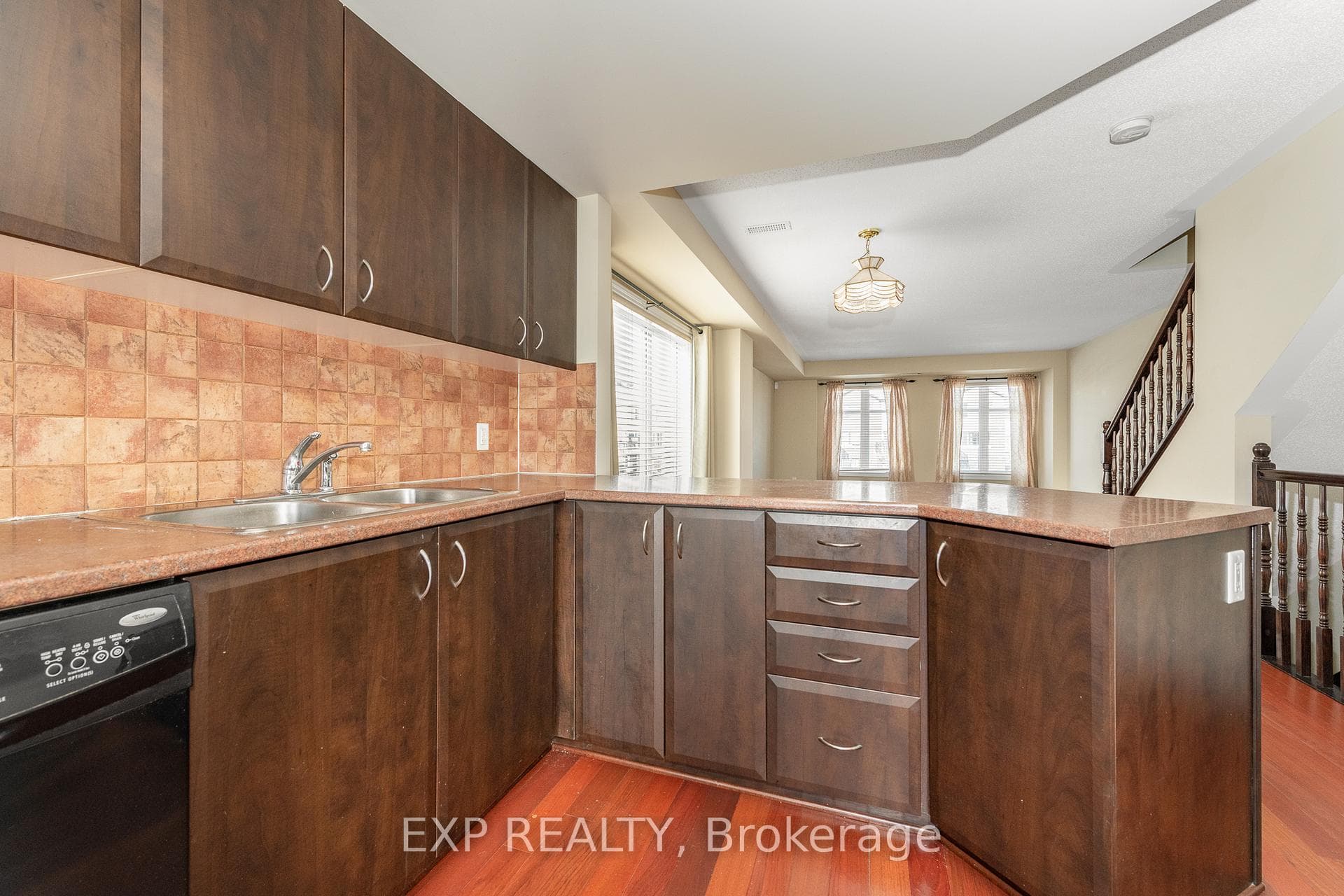 734 Chapman Mills Drive Unit B photo 17
