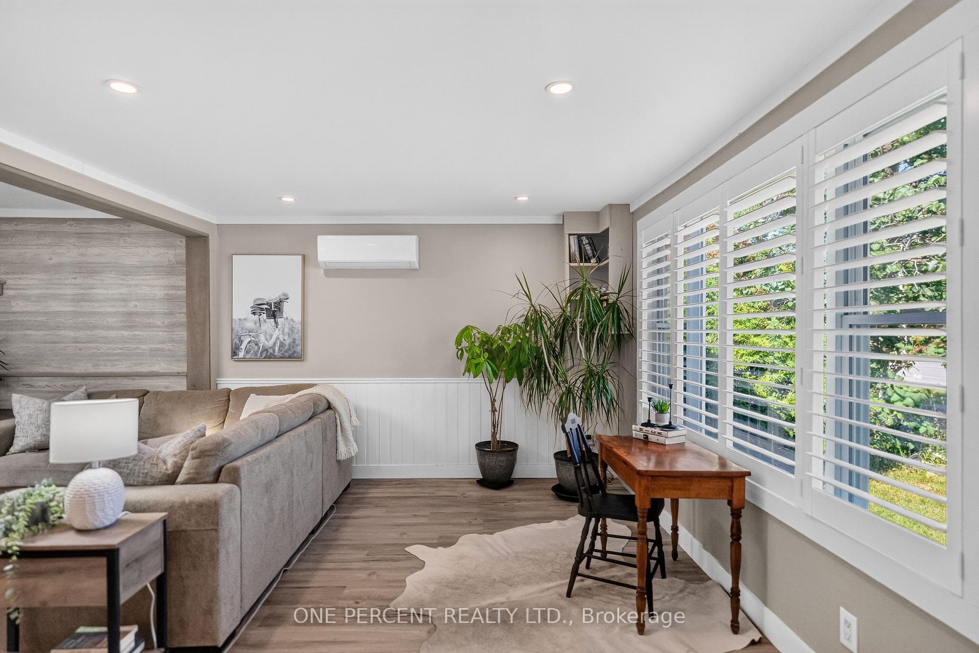 608 BROADVIEW Avenue photo 10