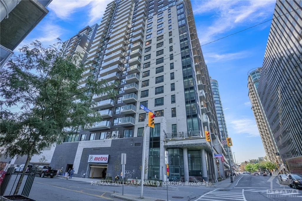 180 GEORGE Street Unit 905 photo 1