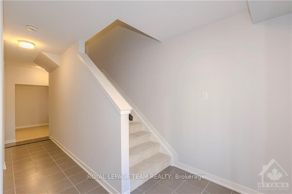 30 STITCH Mews photo 5