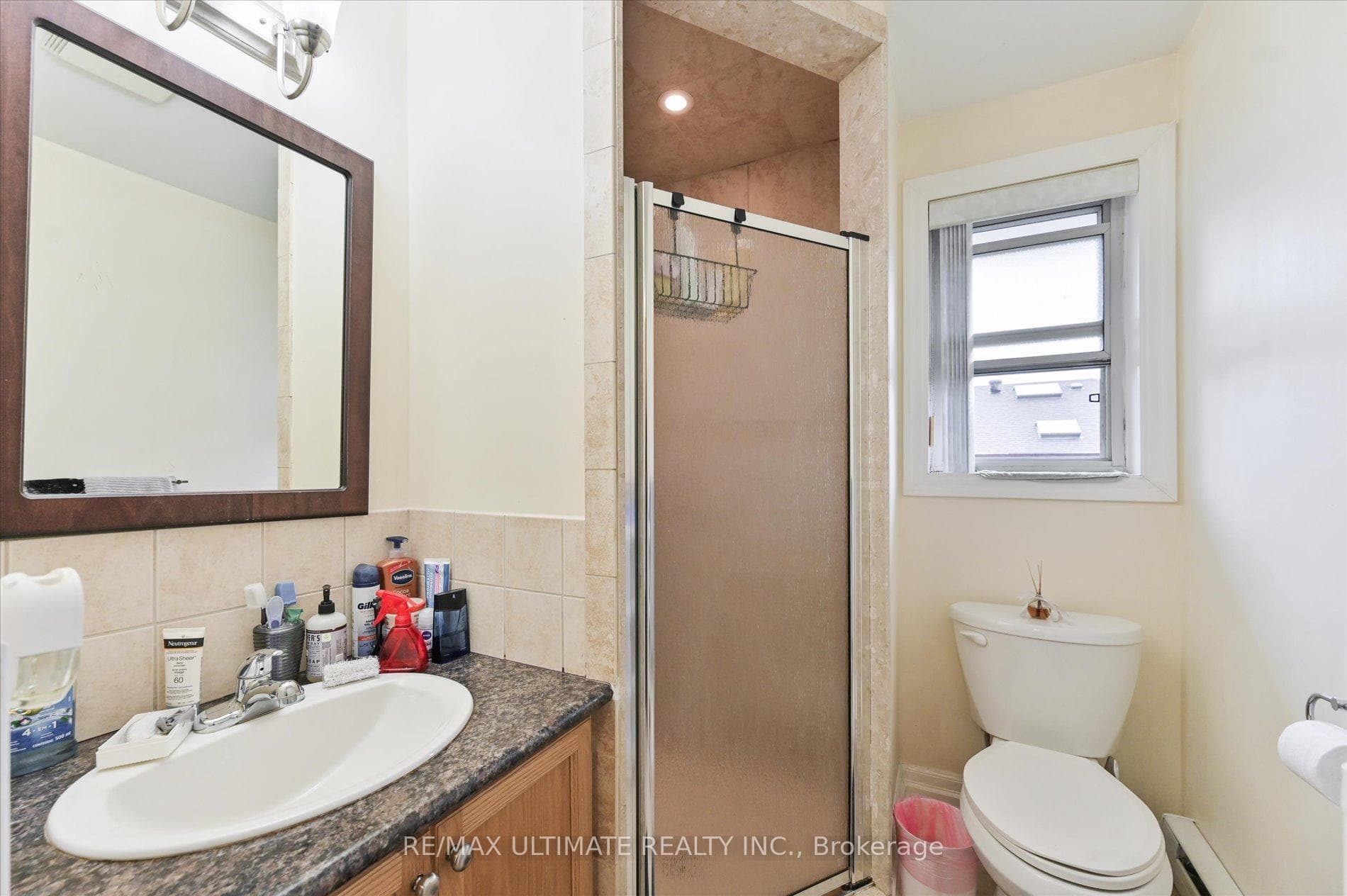 76 Hilldale Road photo 24