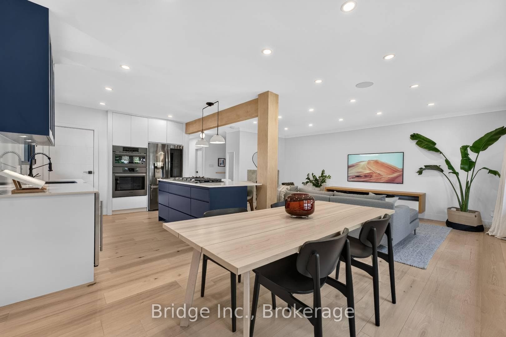 Living and Entertaining Space