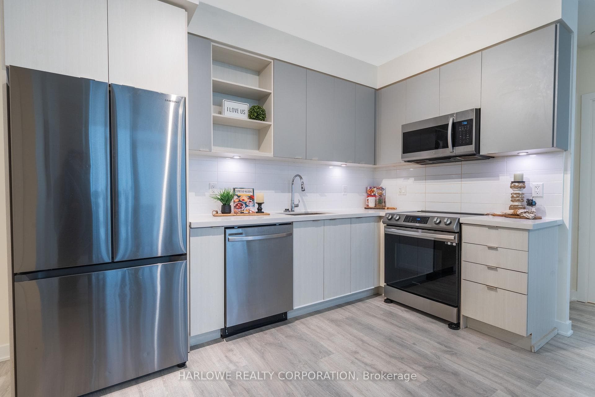 4655 Metcalfe Avenue Unit 109 photo 9