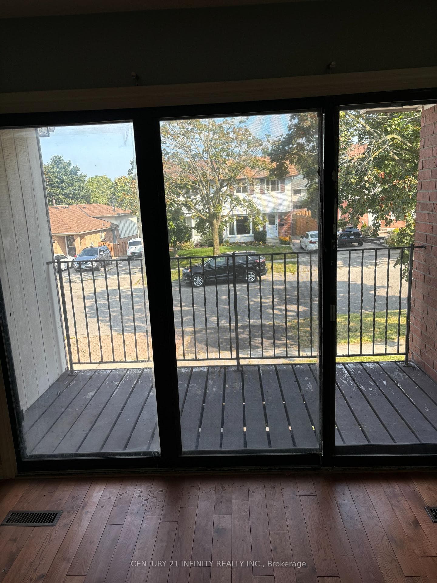 1313 Cherrydown Drive photo 6