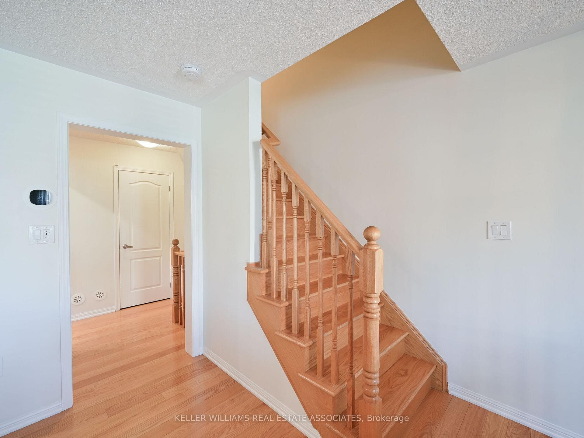 284 Wetenhall Landing N/A photo 19