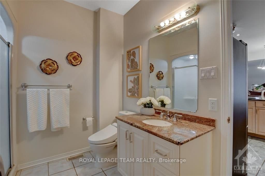 1075 NORTH RIVER Road photo 16