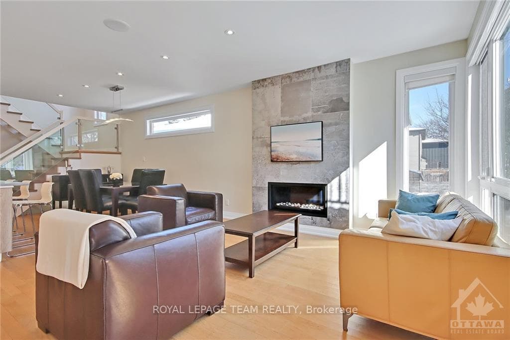 421 LOCHABER Avenue photo 10