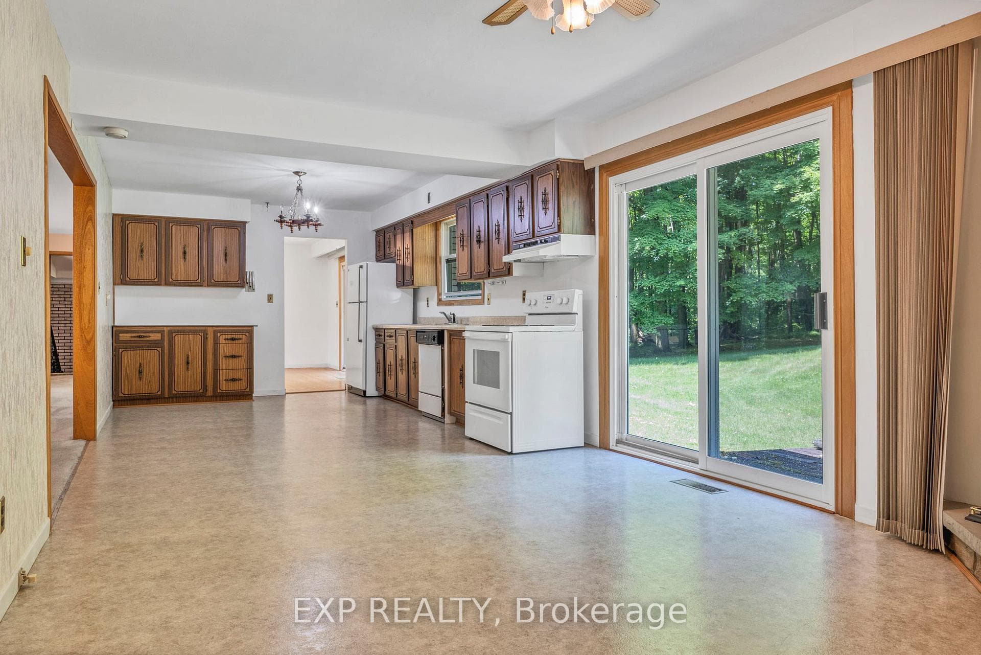 4631 Devitts Road photo 17