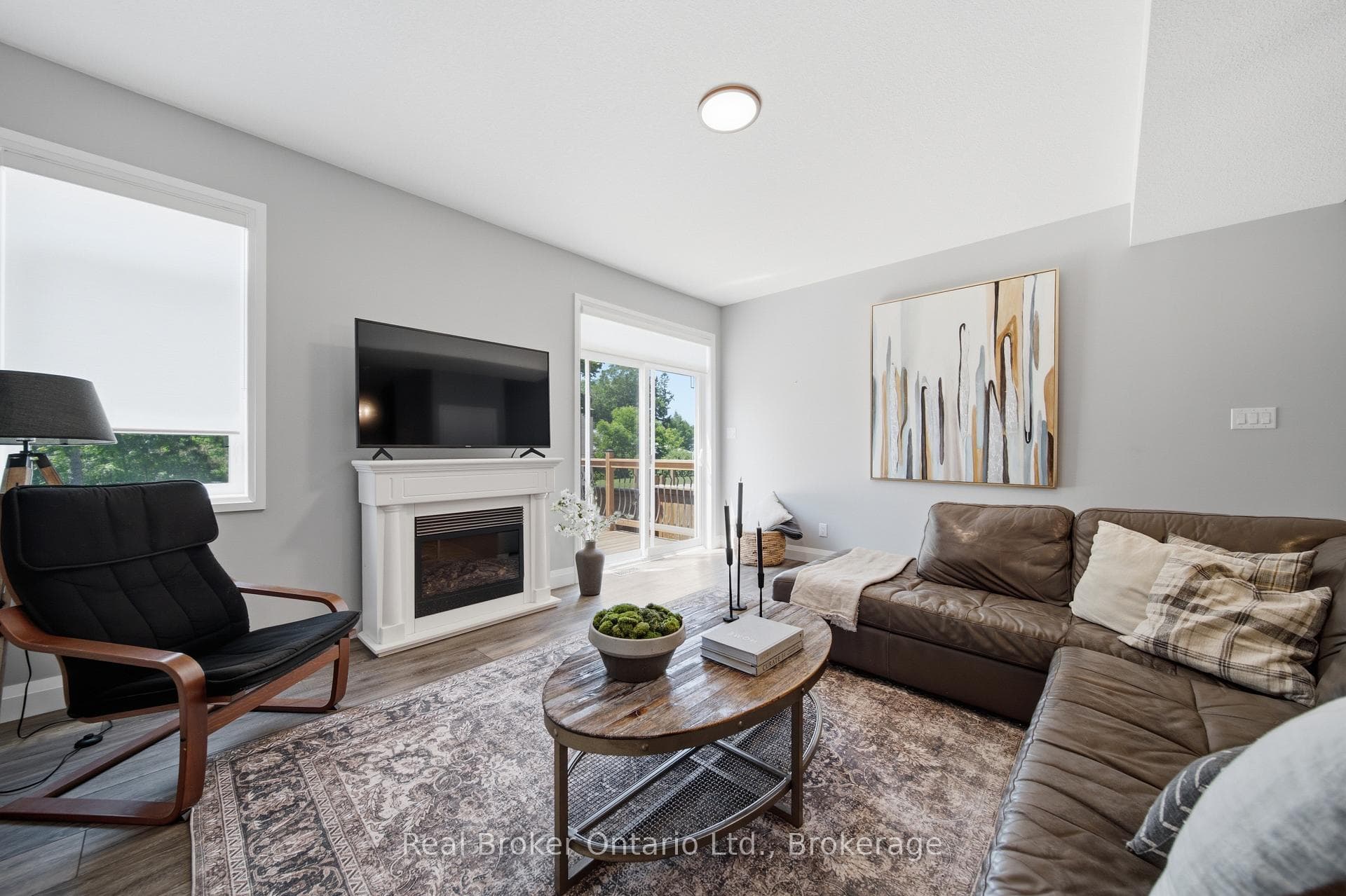 103 Stephenson Way photo 10
