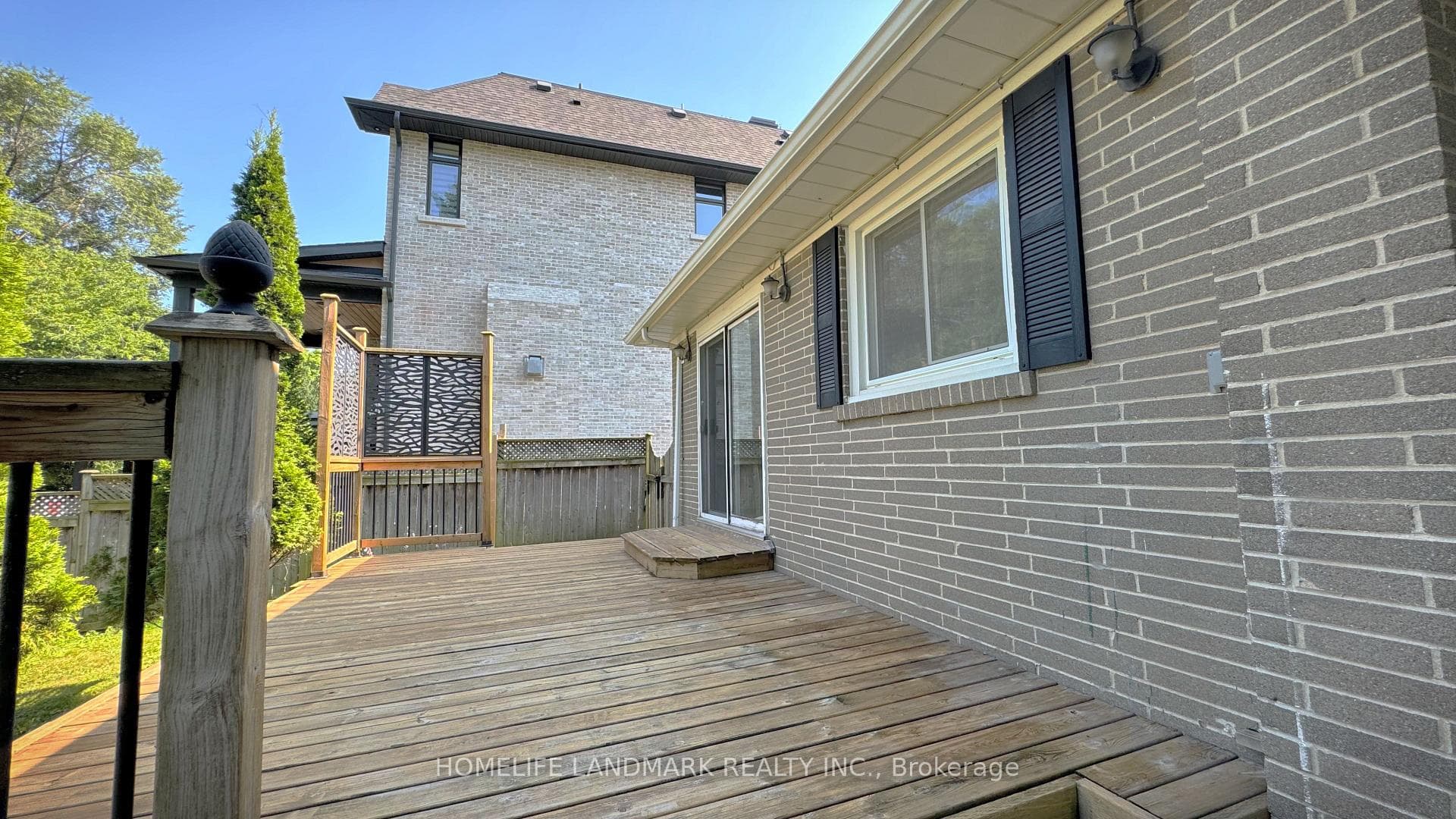7 Talisman Crescent photo 19