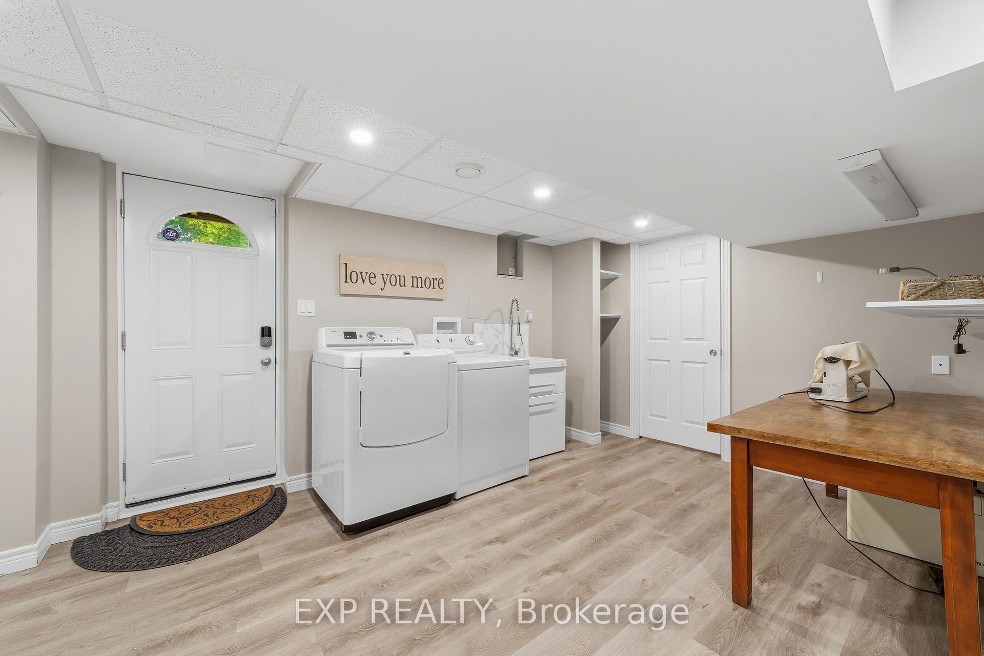 625 Steeplechase Drive photo 43