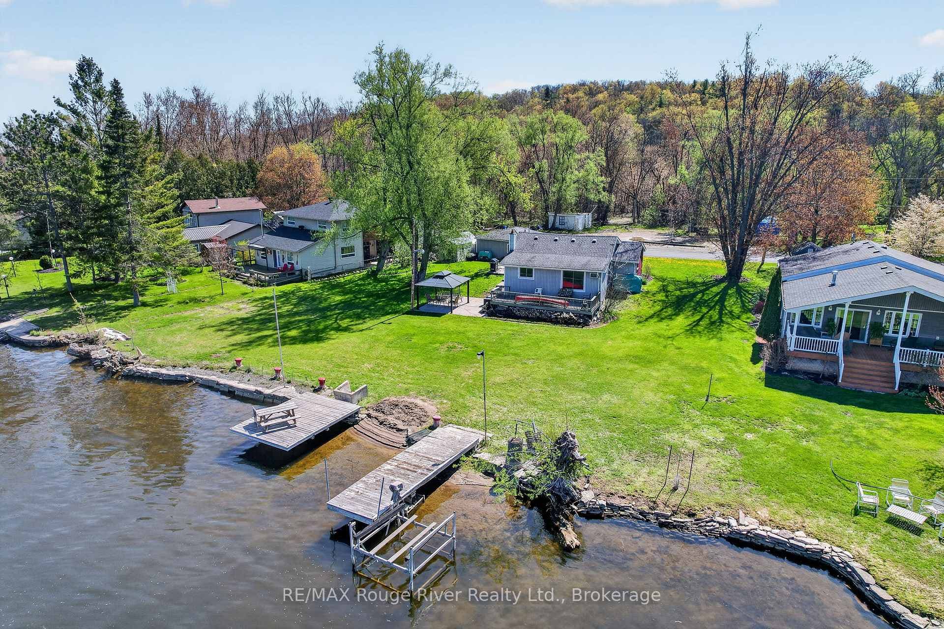 169 Cedar Drive photo 1
