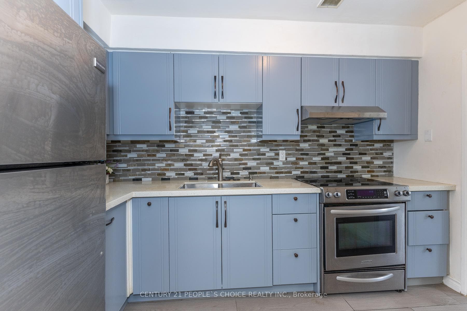 10 Eddystone Avenue Unit 106 photo 9