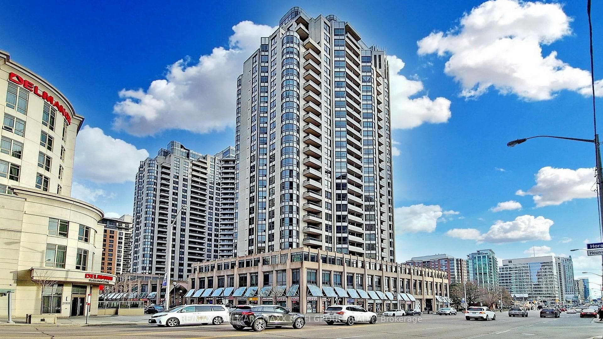 5 NORTHTOWN Way Unit 707 photo 1