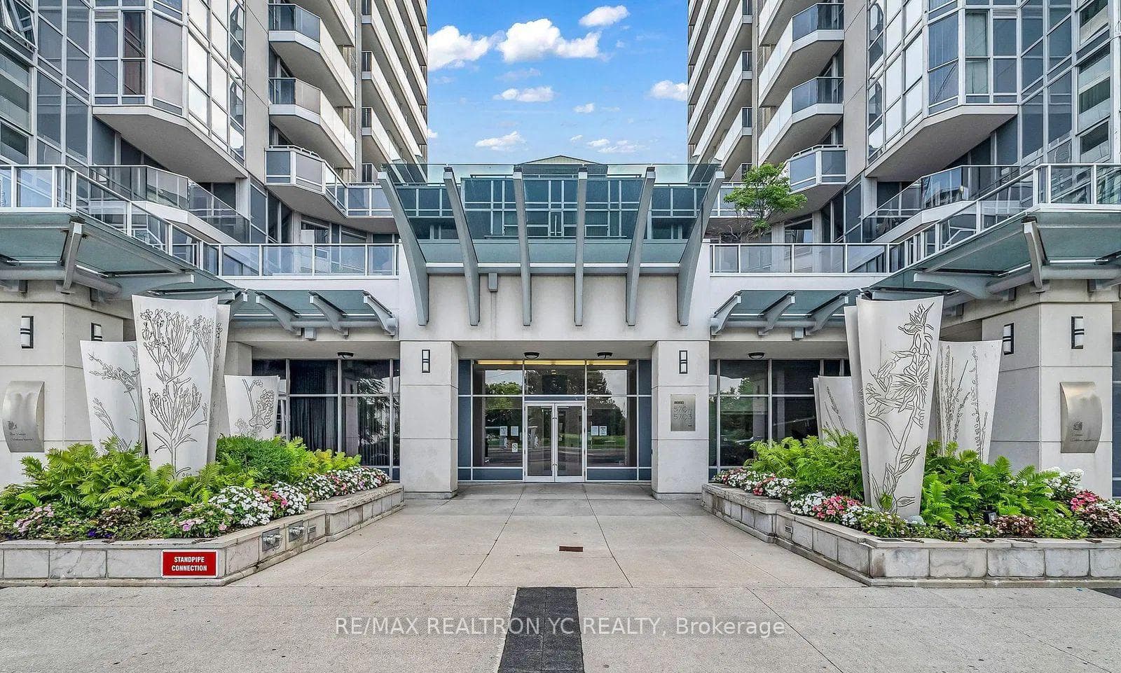 5791 Yonge Street Unit 2506 photo 2