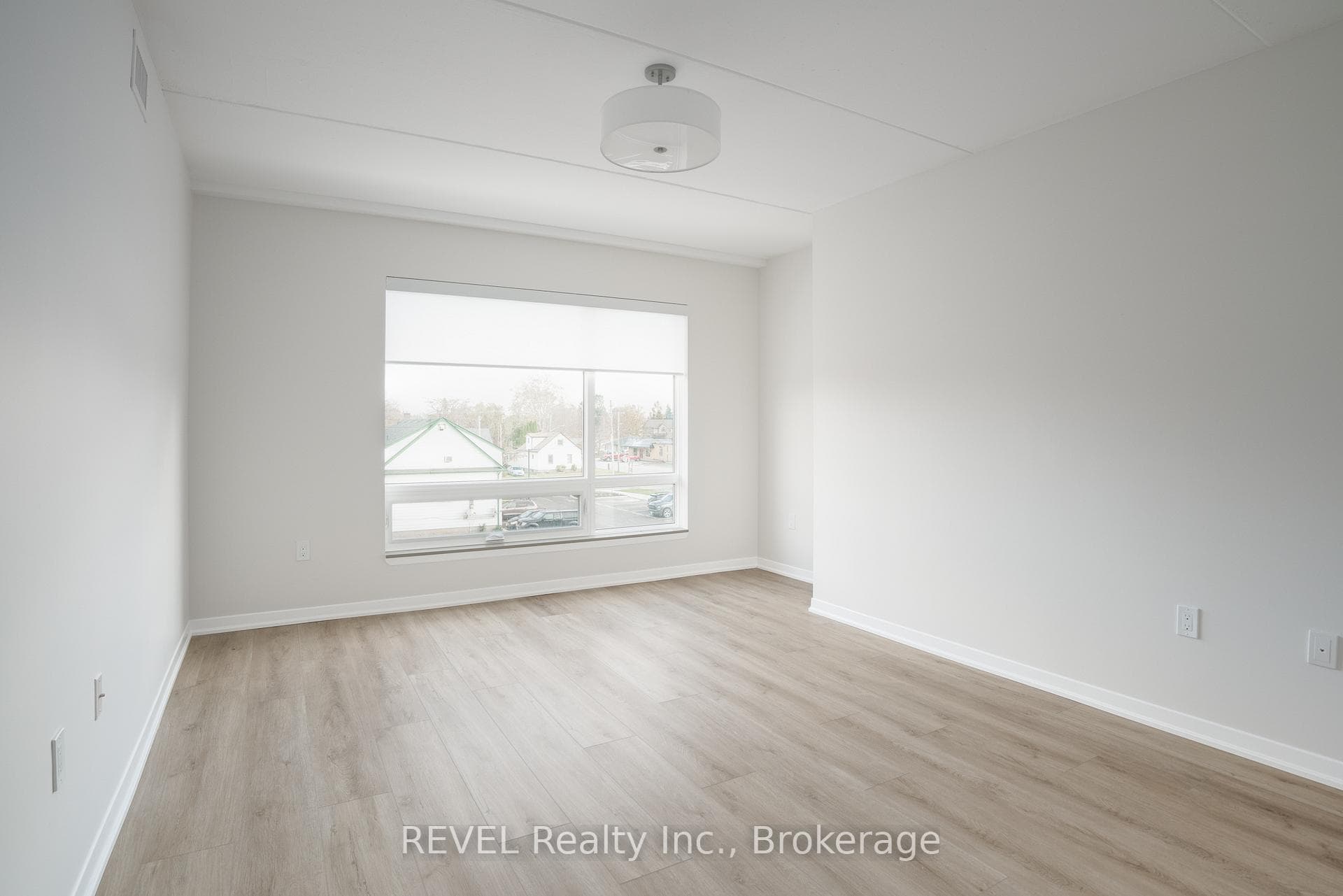 3998 Victoria Avenue Unit 309 photo 26