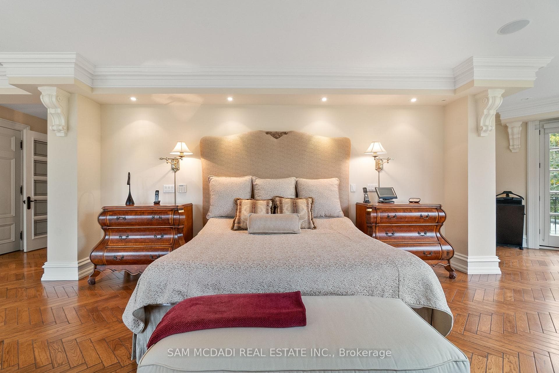 1343 Blythe Road photo 22