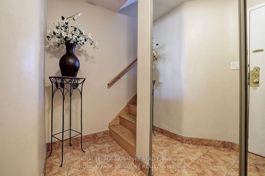 11 Wincott Drive Unit 201 photo 3