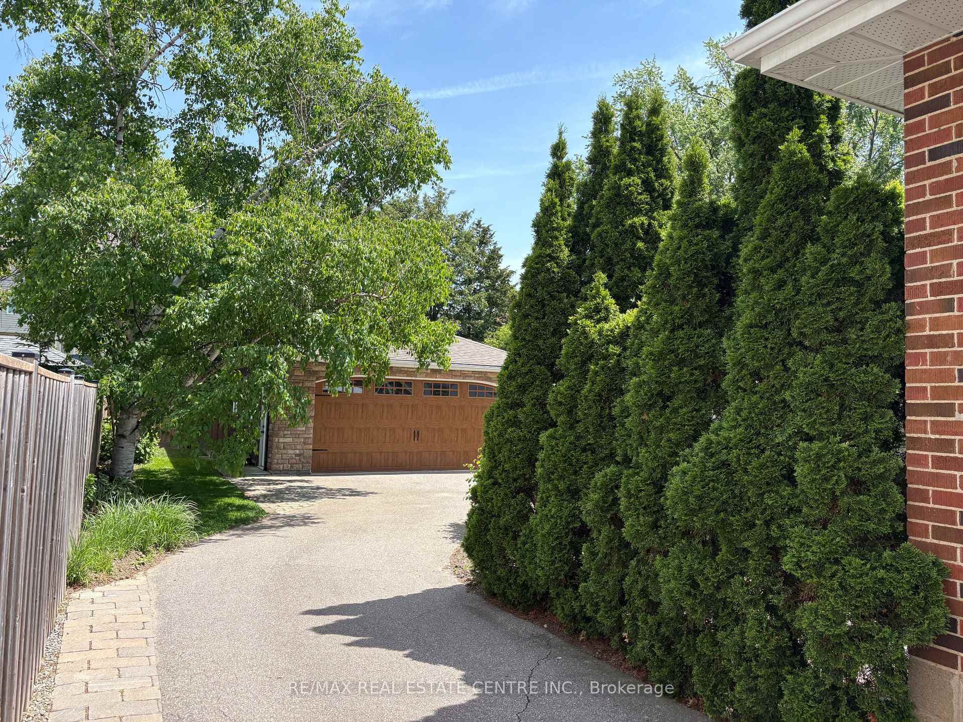 37 Maple Avenue photo 7