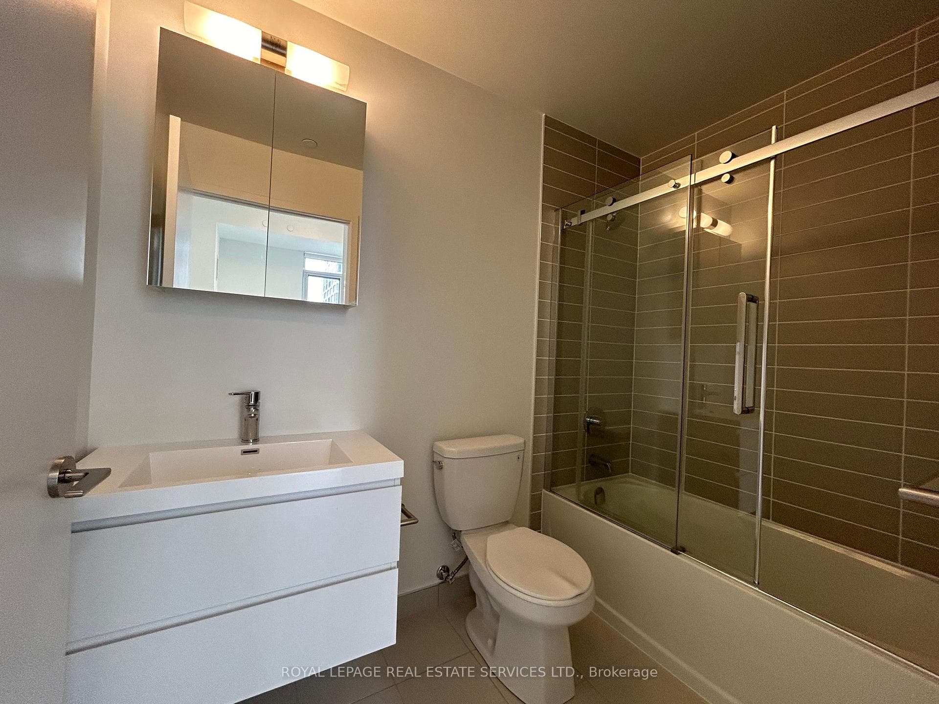 8119 Birchmount Road Unit A1402 photo 35