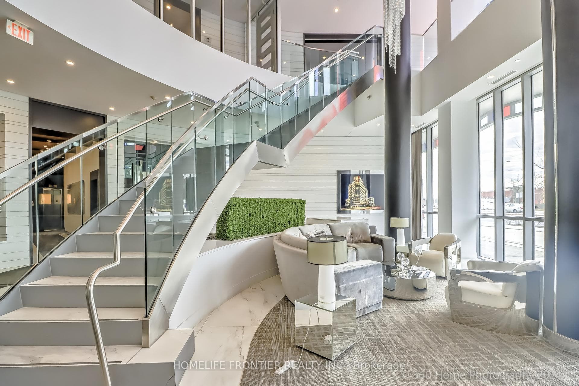 9471 Yonge Street Unit 344 photo 16