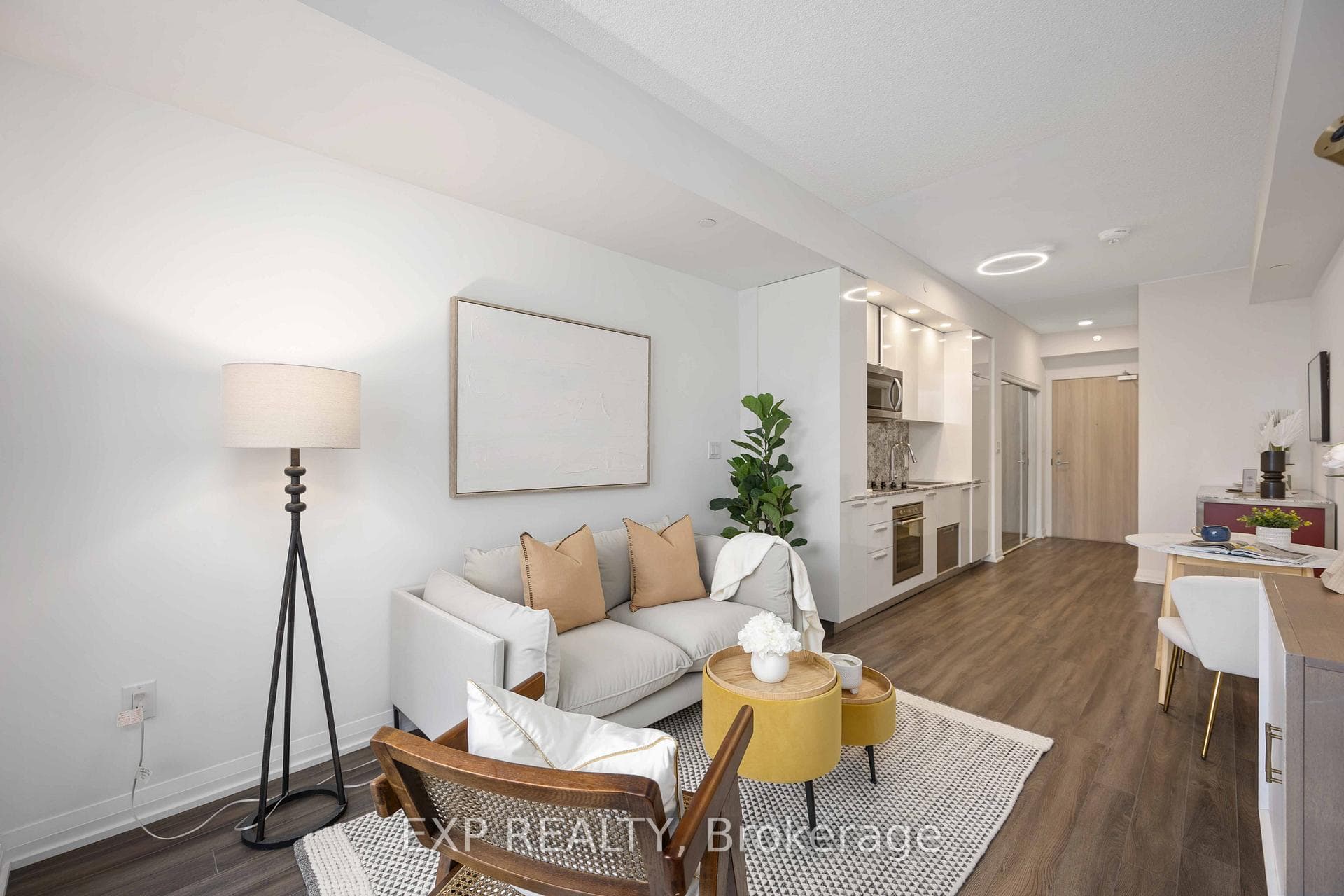 75 Canterbury Place Unit 303 photo 4