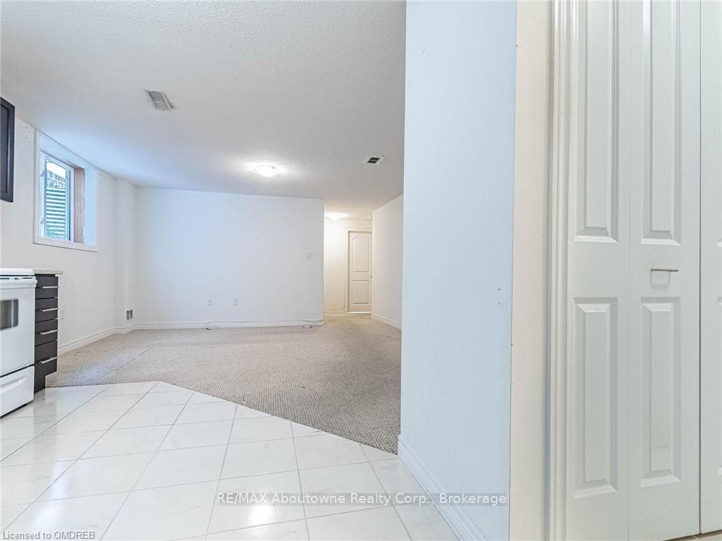 31 SEVERN Drive Unit Basement photo 7